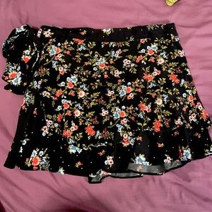 Black forever 21 floral skirt